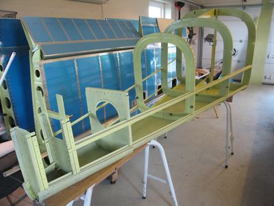 aft-fuselage-040-400x aft-fuselage-040-400x