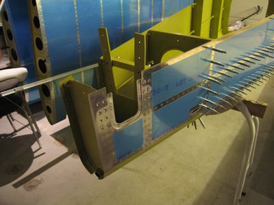 aft-fuselage-042-400x aft-fuselage-042-400x