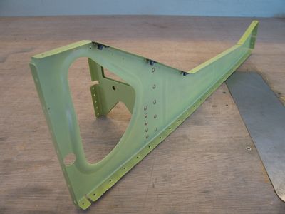 center-fuselage-072-400x